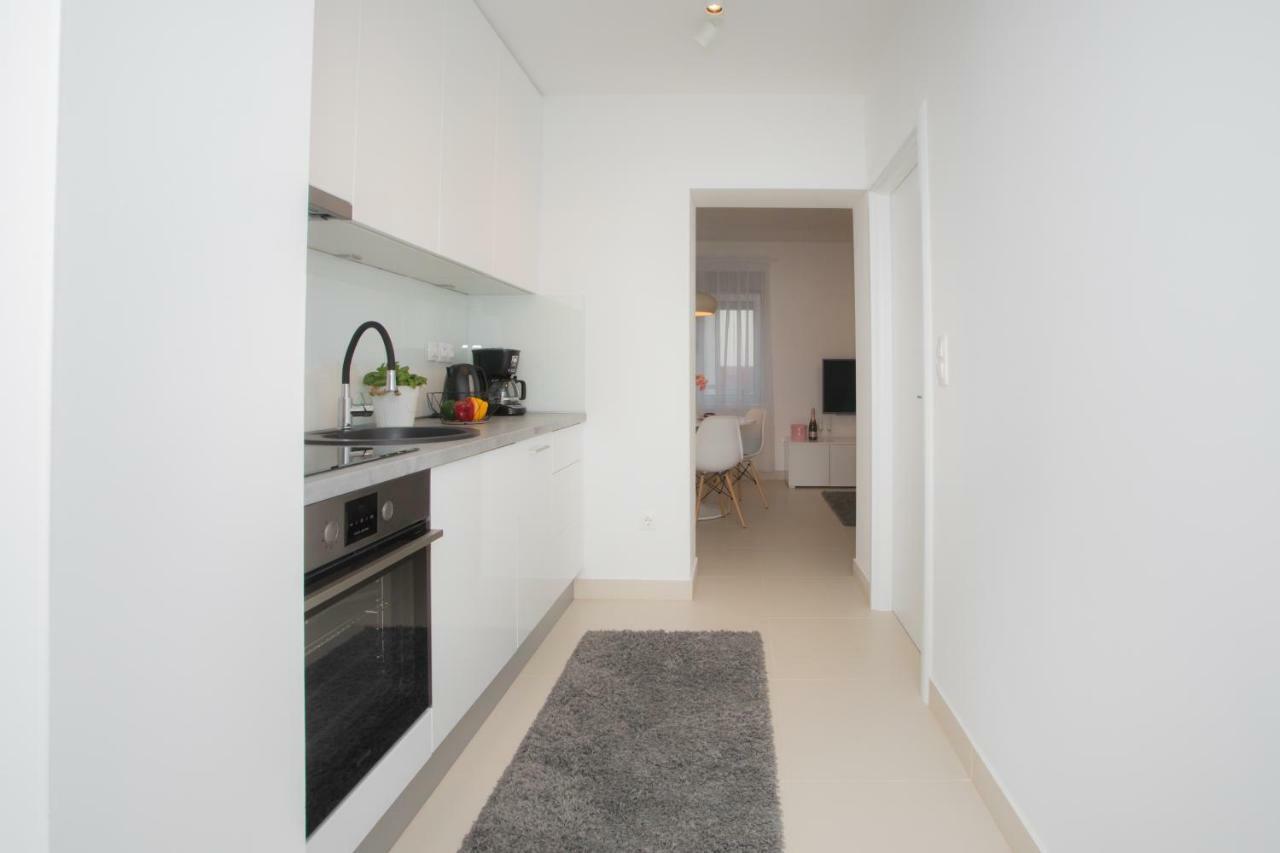 Apartment Luni Primošten Esterno foto