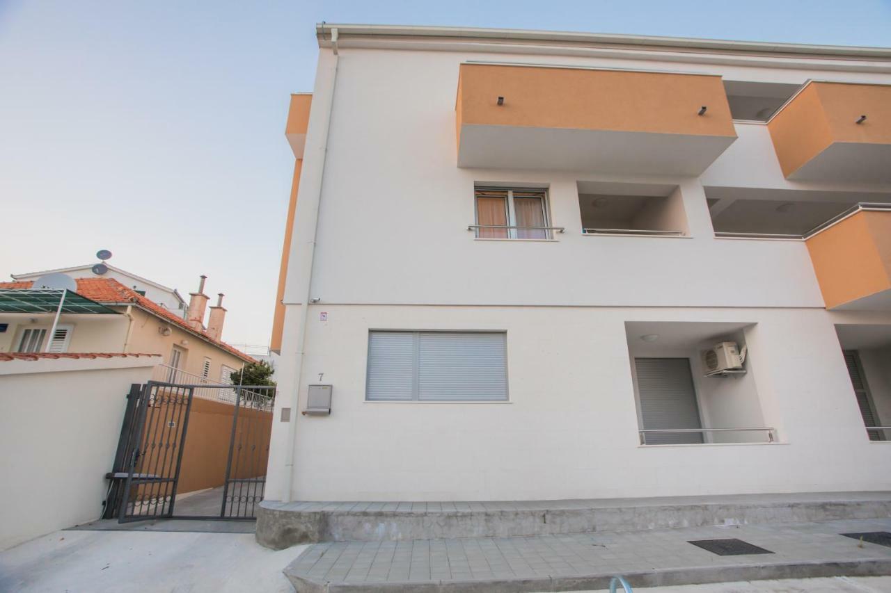 Apartment Luni Primošten Esterno foto